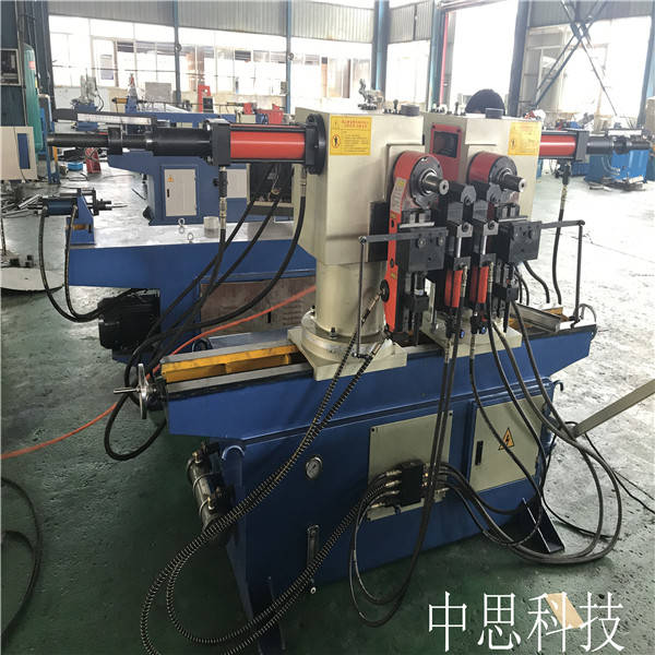 彎管機(jī)模具在飛機(jī)制作中的使用